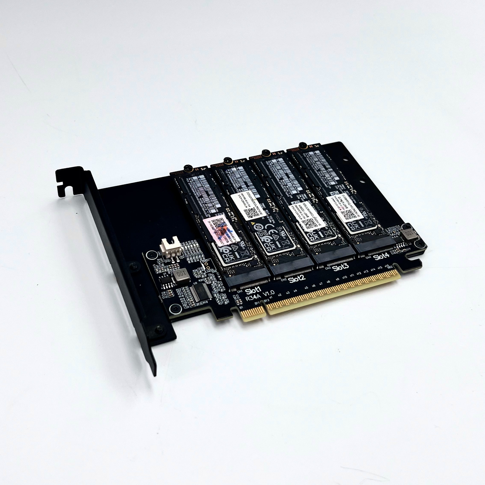 محول PCIe 5.0 x16 إلى Quad M.2 - مراجعة Quad M.2 Nvme Pcie Bifurcation Card وسعره